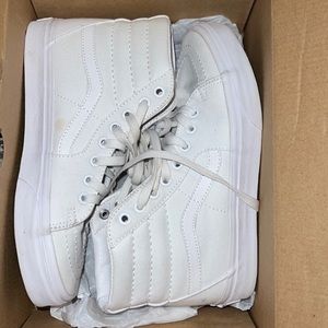 Vans - White Hightop